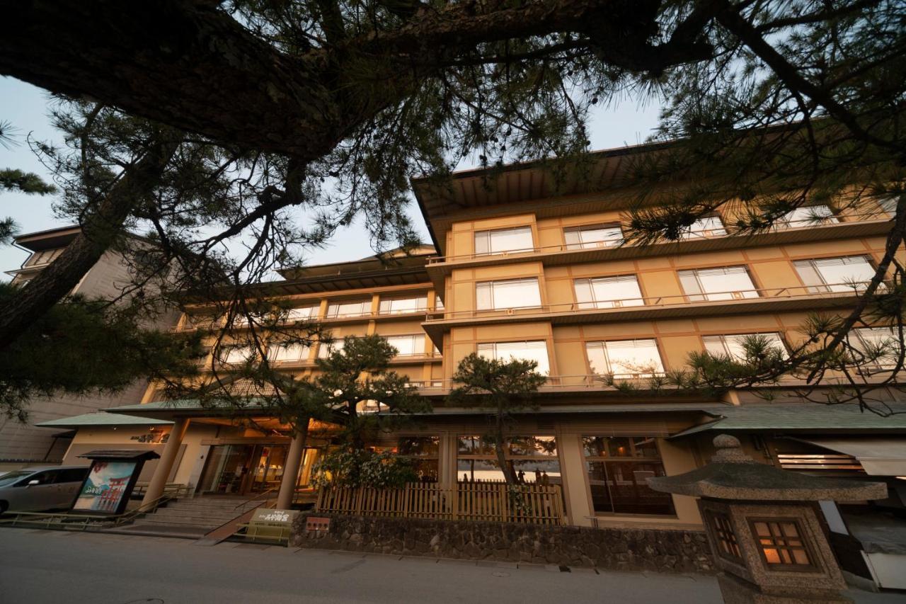 Hotel Miya Rikyu Hatsukaichi Bagian luar foto